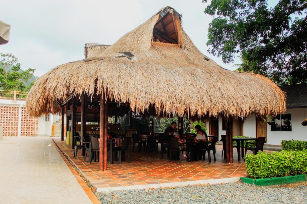 Hotel Mares Capurgana Luaran gambar